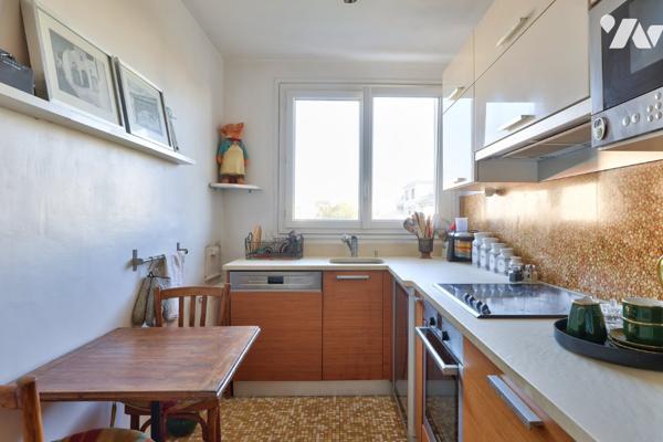 Nogent-sur-Marne : T3 en dernier étage avec balcon