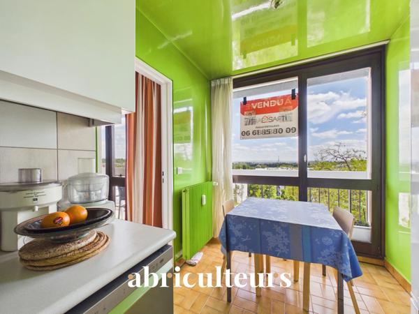 Magnifique panorama en dernier étage appartement T5 de 99m² en vente à Garches (92380)