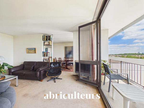 Magnifique panorama en dernier étage appartement T5 de 99m² en vente à Garches (92380)