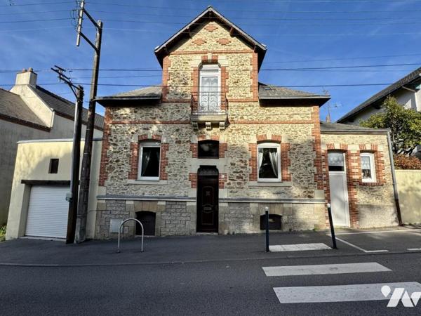 Maison de caractère avec beau jardin – plein centre de Savenay