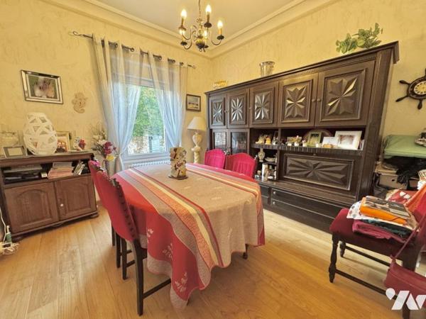 Maison de caractère avec beau jardin – plein centre de Savenay