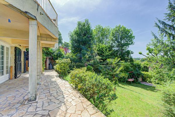Maison Saint Germain en Laye / Le Pecq 7 pièces 174 m2 €845 000 ** - Référence 18269