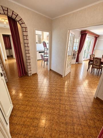 Appartement à vendre 5 pièces  (73)