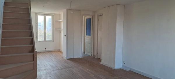 Location                                                      Appartement
                        
                     2 pièces                      45 m2                     à Saint-Ouen-sur-Seine
