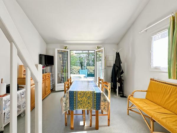 Maison T2 mezzanine dans résidence avec piscine