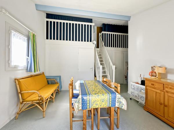 Maison T2 mezzanine dans résidence avec piscine