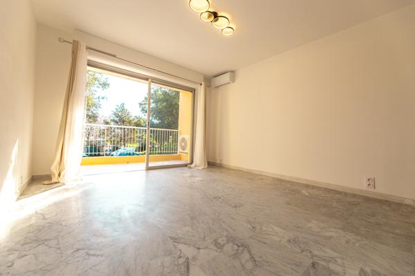 Appartement à Mandelieu-la-napoule 1 pièce(s) 24 m2