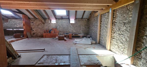 Maison ou Appartements avec Hangar commercial pour PROJET