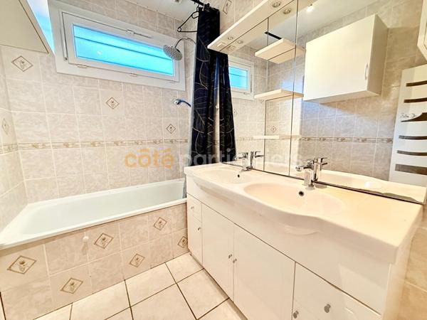 Location Maison85,88 m² - 4 Pièces - SAINT OUEN DE THOUBERVILLE (27310)