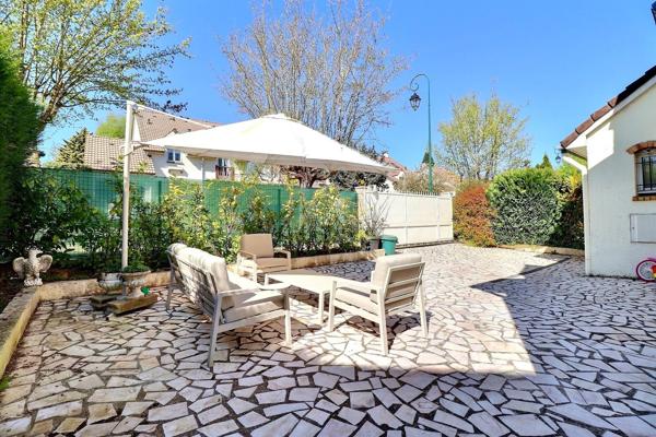 Proximité immédiate du LYCEE INTERNATIONAL - MAISON 172m²