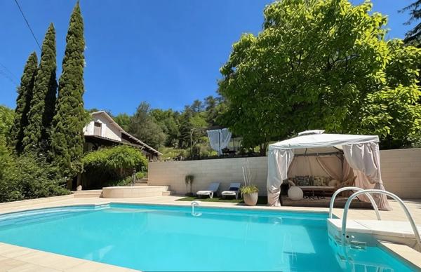 Maison nichée dans un cadre naturel - Pas de vis-à-vis.