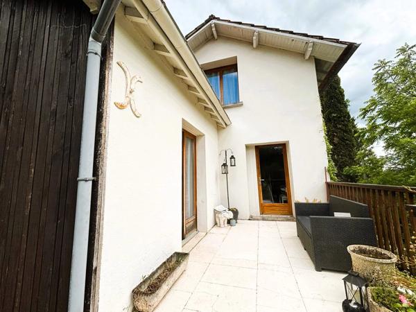 Maison nichée dans un cadre naturel - Pas de vis-à-vis.