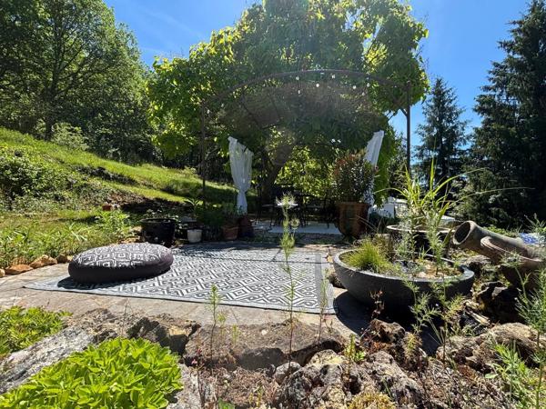 Maison nichée dans un cadre naturel - Pas de vis-à-vis.
