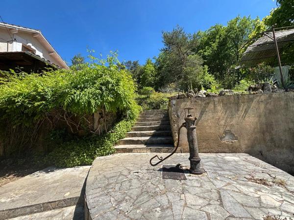Maison nichée dans un cadre naturel - Pas de vis-à-vis.