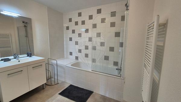 Appartement  à louer - 