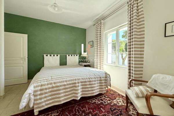 Lagord (17140) Lagord - Maison de plain pied sur jolie parcelle avec piscine, garage et stationnements