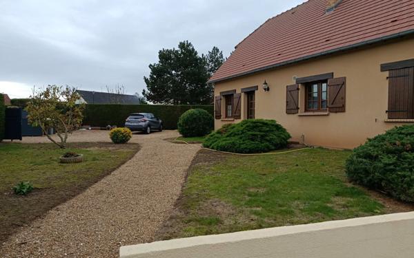 Maison à vendre    5 pièces •  Courcelles-sur-Seine