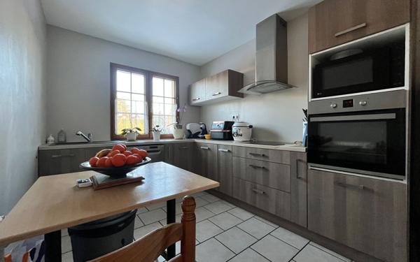 Maison à vendre    5 pièces •  Courcelles-sur-Seine