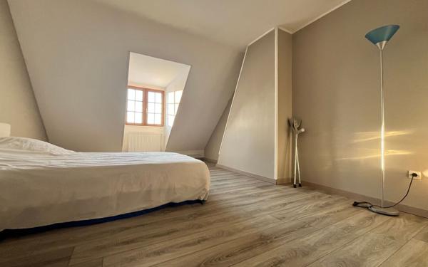 Maison à vendre    5 pièces •  Courcelles-sur-Seine