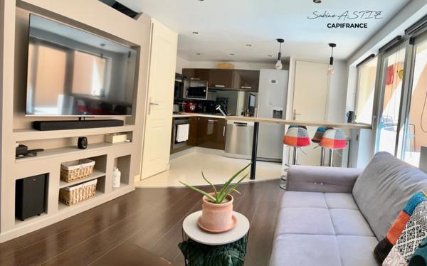 Villefranche-sur-Saône - Maison de ville en plein centre avec extérieur