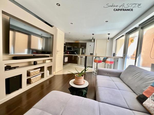 Villefranche-sur-Saône - Maison de ville en plein centre avec extérieur