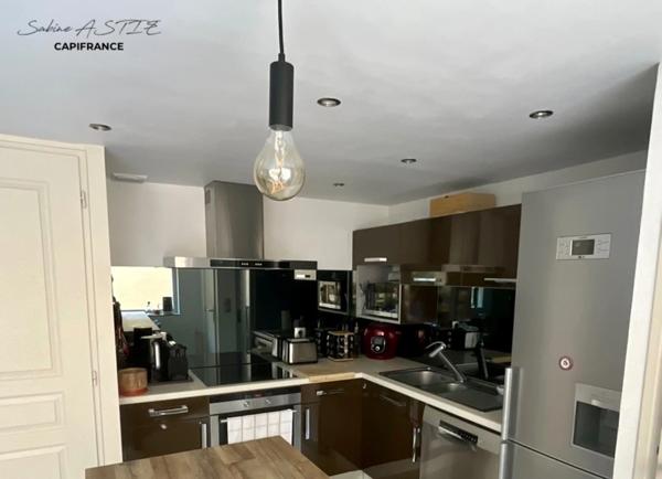 Villefranche-sur-Saône - Maison de ville en plein centre avec extérieur