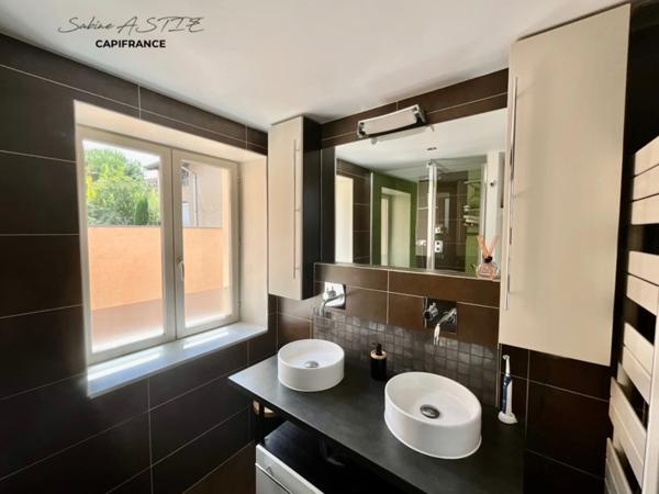 Villefranche-sur-Saône - Maison de ville en plein centre avec extérieur