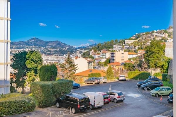 Appartement à vendre 3 pièces NICE (06)