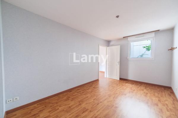 F3 avec parking privatif