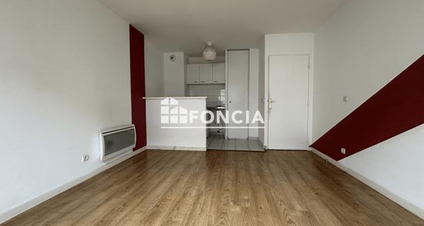 À vendre Appartement 2 pièces 37 m² - Corbeil-essonnes 91100