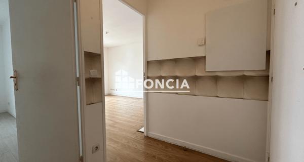À vendre Appartement 2 pièces 37 m² - Corbeil-essonnes 91100