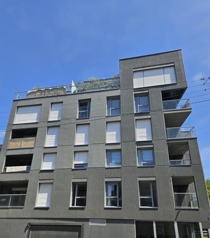 Appartement
         4 pièces
        - 81 m² Exclusivité 325 000 € *