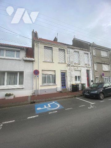 CALAIS MOLLIEN MAISON DE VILLE 3 CHAMBRES JARDIN