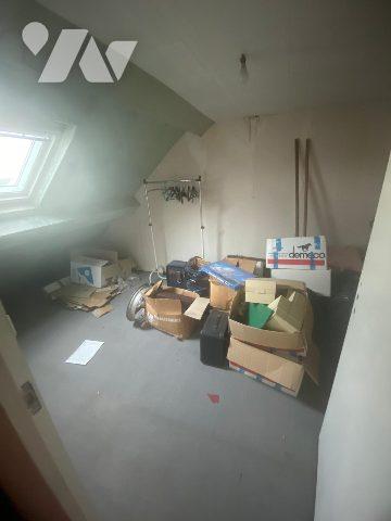 CALAIS MOLLIEN MAISON DE VILLE 3 CHAMBRES JARDIN