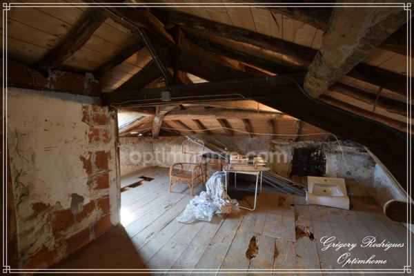 Maison rénovée au cœur du village 5 pièces SAINT LAURENT DE NESTE (65)