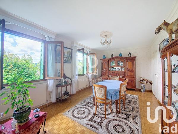 Maison traditionnelle 6 pièces de 133 m² à Tarare (69170)