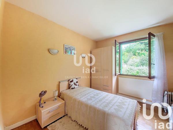 Maison traditionnelle 6 pièces de 133 m² à Tarare (69170)