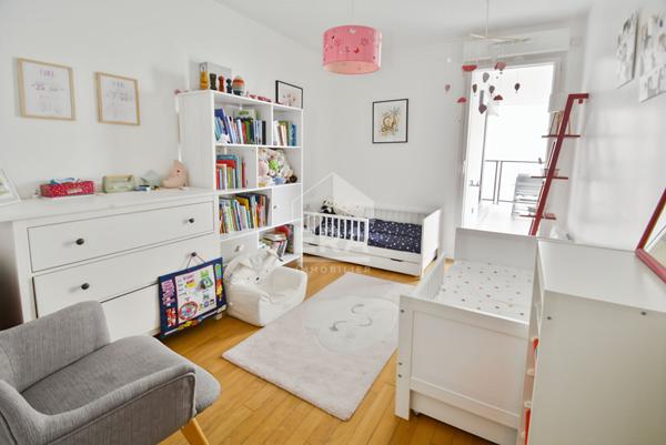 Appartement Boulogne Billancourt 3 pièces 73 m2 et TERRASSE de 12 m2