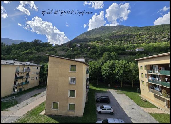 L'ARGENTIERE LA BESSEE (05), T3 avec balcon plein sud et vues montagne, aux portes des Écrins.