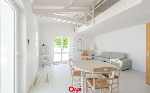 Maison à vendre    5 pièces • 199 m2 Sainte-Marie-de-Ré