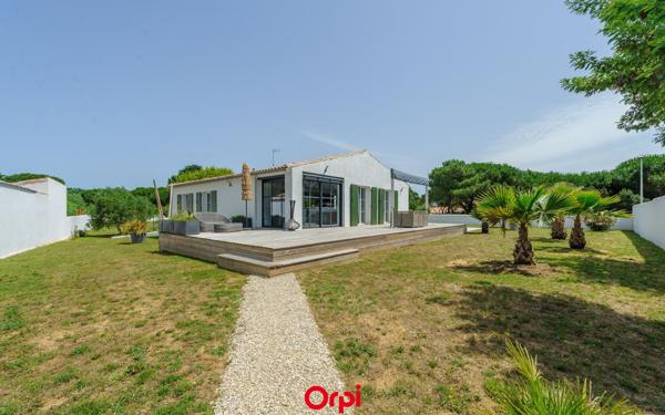 Maison à vendre    5 pièces • 199 m2 Sainte-Marie-de-Ré