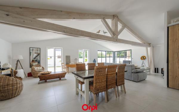 Maison à vendre    5 pièces • 199 m2 Sainte-Marie-de-Ré
