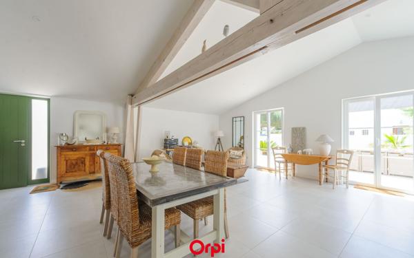 Maison à vendre    5 pièces • 199 m2 Sainte-Marie-de-Ré