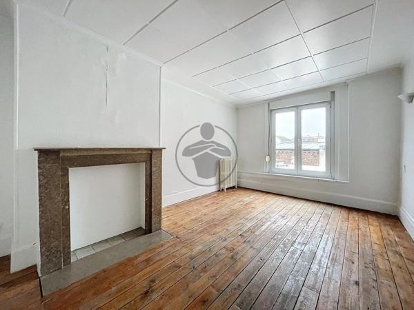 Vente Immeuble 8 pièces 186 m2 à Saint-Quentin