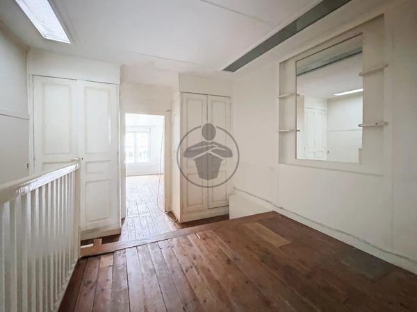 Vente Immeuble 8 pièces 186 m2 à Saint-Quentin