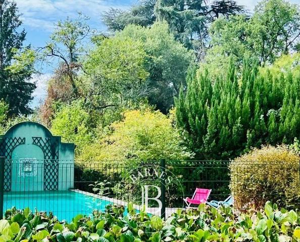 Saint-Avertin, Propriété 6 Chambres -  392 m² à vendre