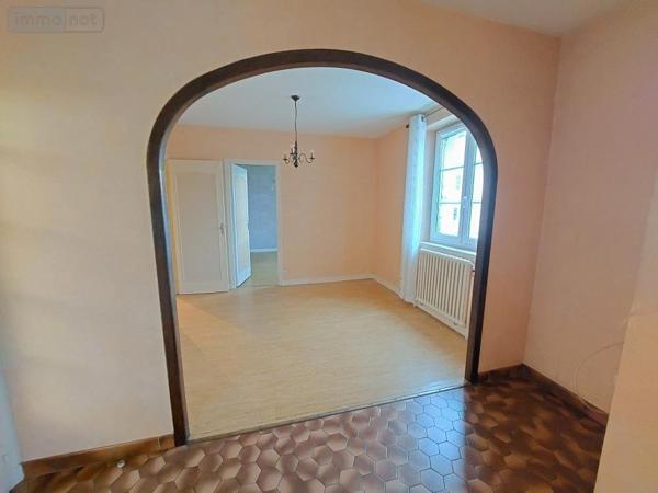 Maison à vendre à Cossé-le-Vivien en Mayenne (53230), ref : 53032-1051