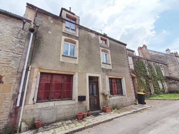Baigneux-les-Juifs (21450) Maison de village 3 chambres à rénover 21450 Baigneux-les-Juifs