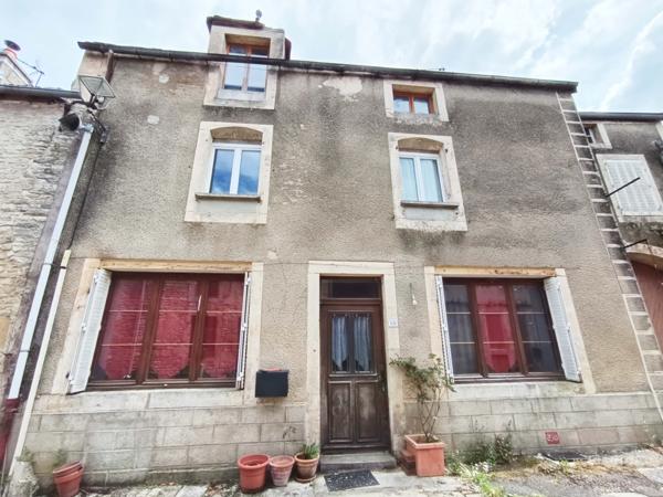Baigneux-les-Juifs (21450) Maison de village 3 chambres à rénover 21450 Baigneux-les-Juifs