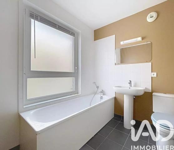 Maison à vendre 4 pièces 82 m² Lacroix-Saint-Ouen